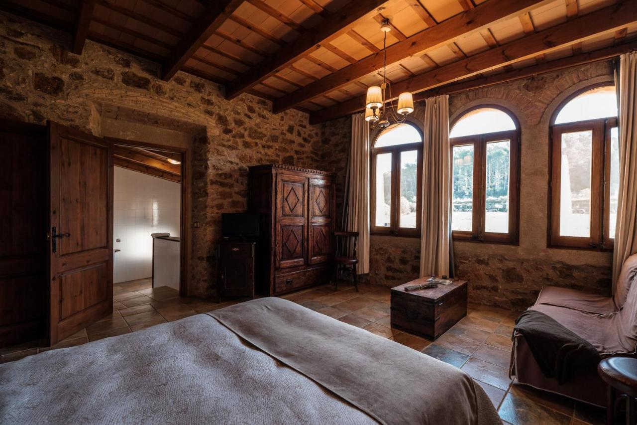 Can Barnosell - Els Masos D'En Coll Llaviá Oda fotoğraf